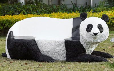 園林景區(qū)休閑玻璃鋼美陳裝飾品擺件熊貓座椅雕塑