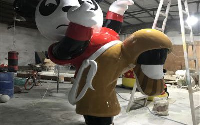 兒童游樂(lè)場(chǎng)擺放玻璃鋼卡通功夫熊貓雕塑