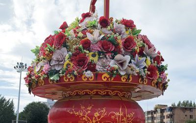 廣場(chǎng)大型喜迎國(guó)慶天安門玻璃鋼大花籃雕塑